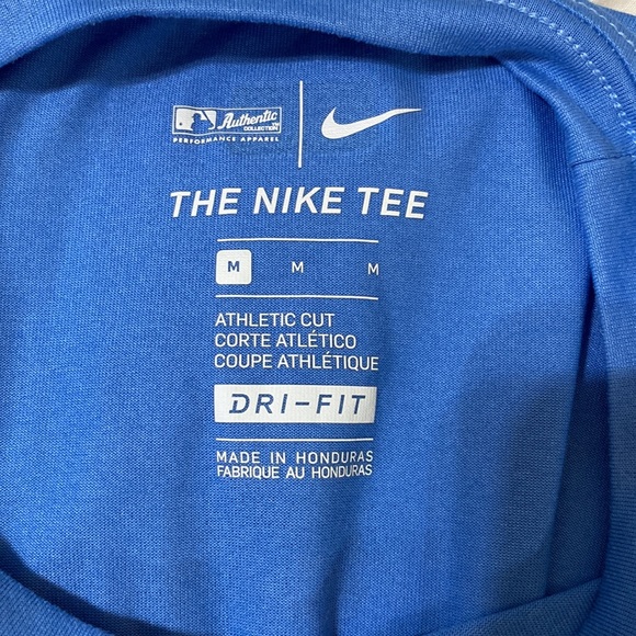 Cubs baseball Athletic Dry Fit, size M, short sleeve shirt - Picture 3 of 4